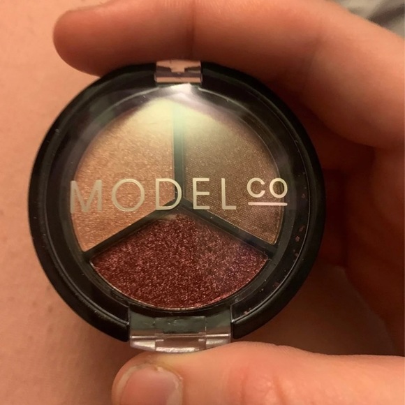 NWT Model Co‎ Positano eyeshadow trio - Picture 2 of 3